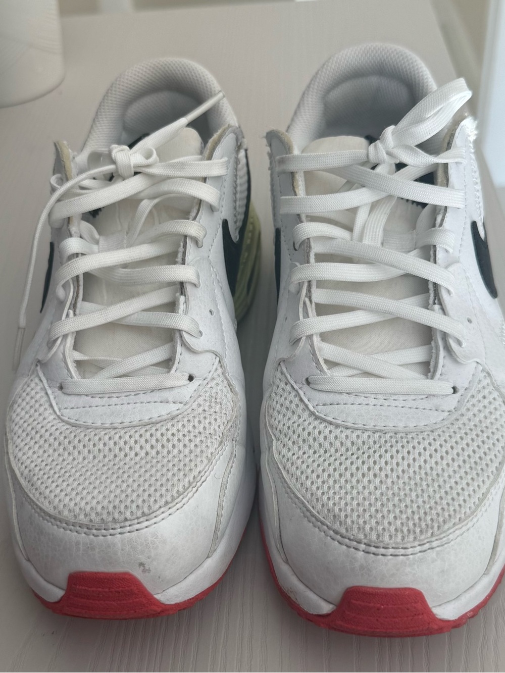 Pre Loved Women’s Nike Air Max Size 8.5 In Great Condition